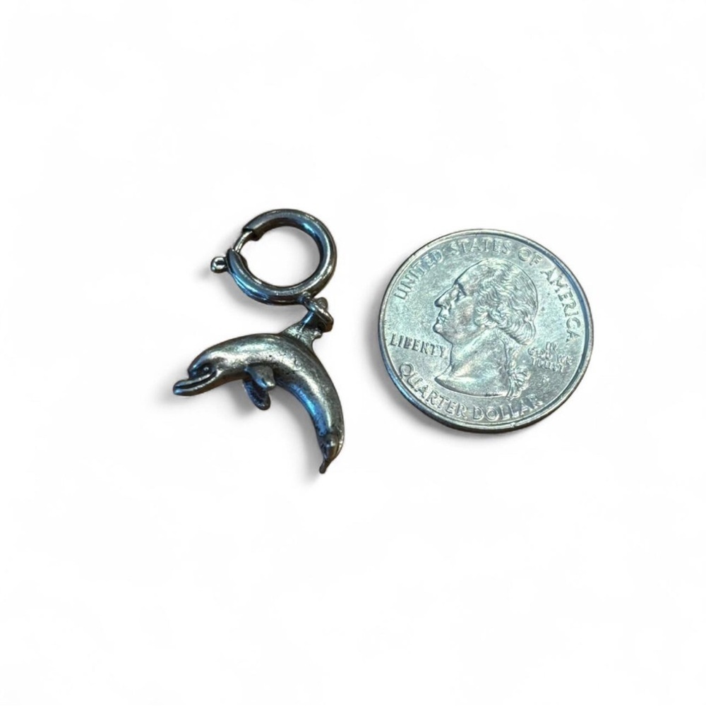 VTG Dolphin Charm Pendant Jewelry Jumping Ocean Marine Animal Unmarked - Picture 3 of 3